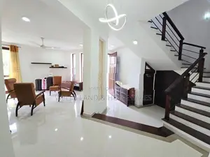 Luxury 5 Bedrooms House For Sale - Pannipitiya