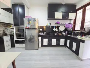 Luxury 5 Bedrooms House For Sale - Pannipitiya