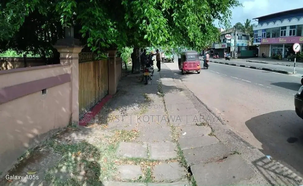 හක්මන ව්‍යාපාර ස්ථානයක් බදු දීමට