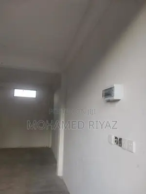 20 Perches Land with 3 shops for sale in Welimada