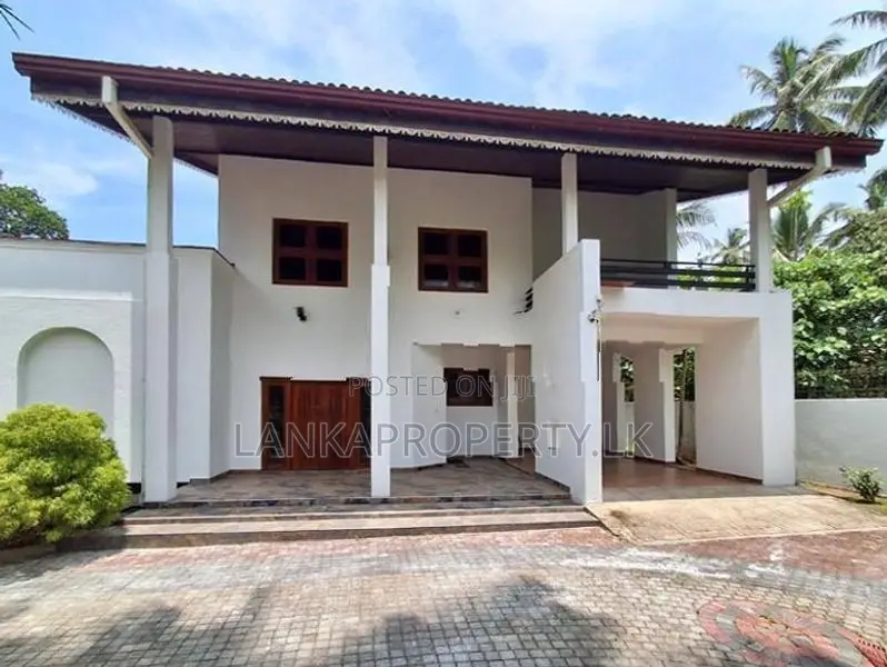 Modern Two-Storey House for Sale – Near Negombo & Airport.