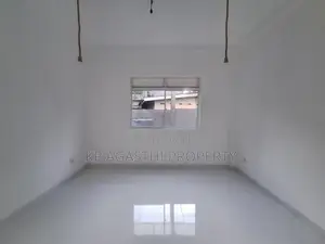 5Br Luxury House for Sale in Thalawathugoda