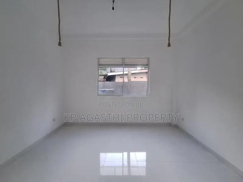 5Br Luxury House for Sale in Thalawathugoda