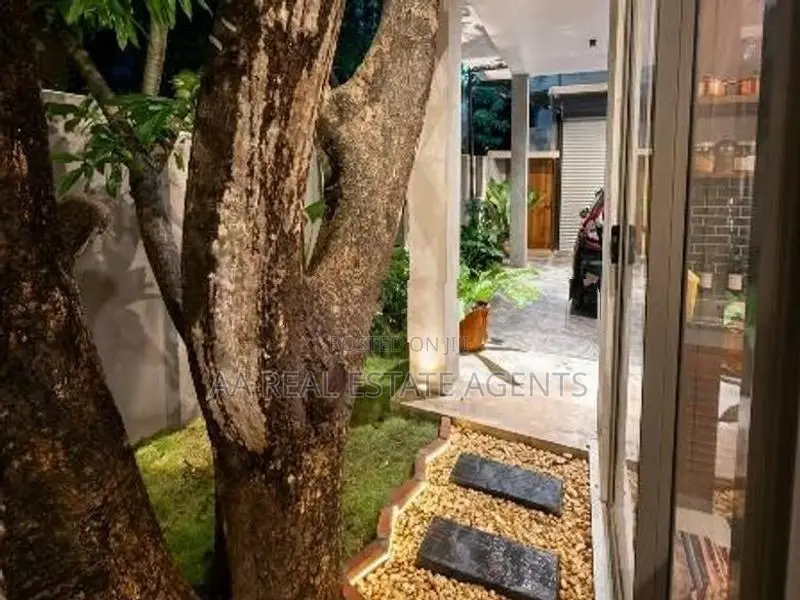 Modern Dual-Unit Property for Sale in Nawala