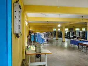 Building for rent in Pilimathalawa Rs. 4.75 Lakhs (Per Month)