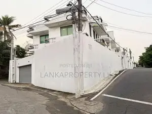 Brand New 3-Storey House for Sale – Kaduwela