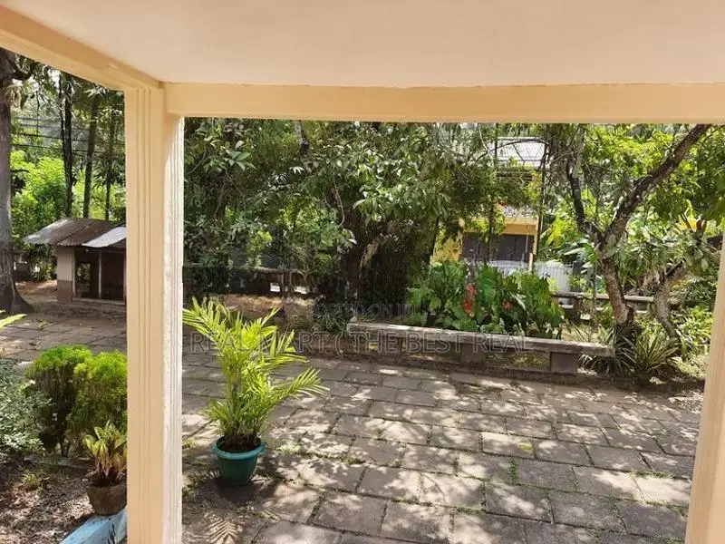 GALLE : 4BR (86P) COLONIAL HOUSE FOR SALE