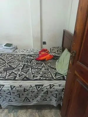 COLOMBO 08 : 2BR (1.2P) HOUSE FOR SALE