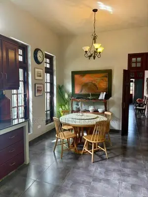 Exceptional Architect-Designed Luxury Residence in Pannipitiya