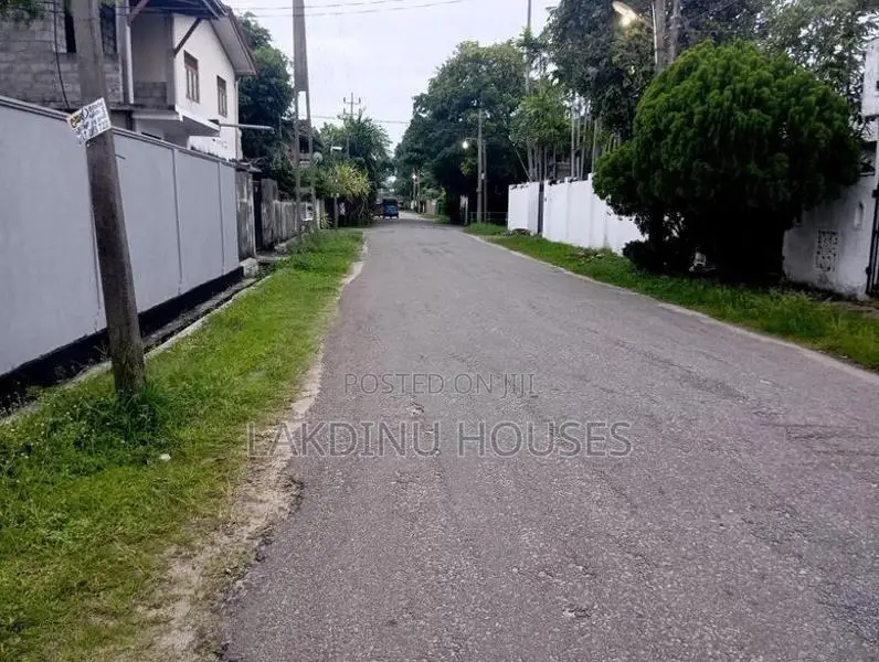 Land for sale in rathmalana