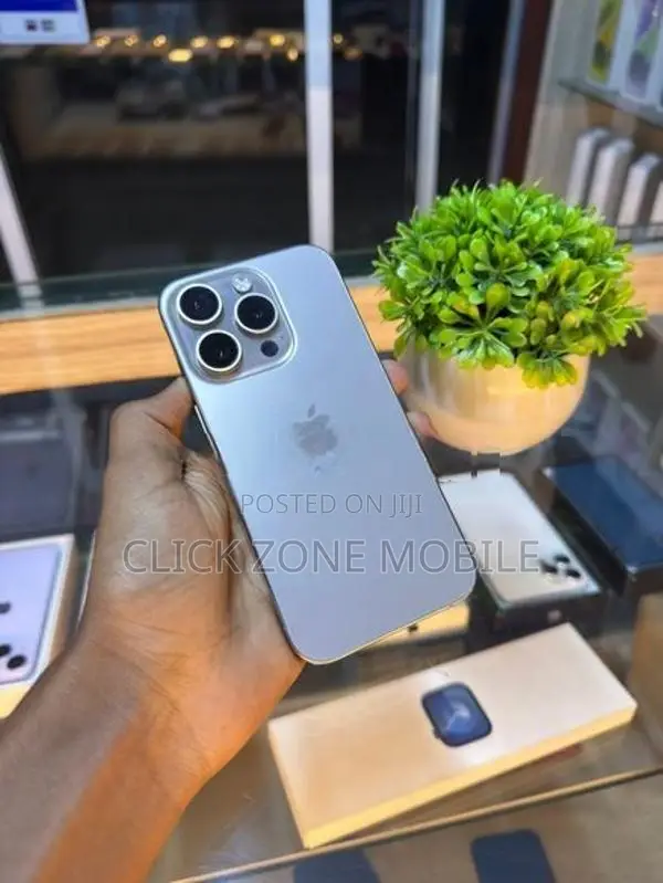 Apple iPhone 15 Pro (Used)