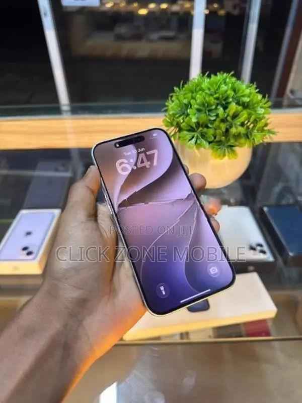 Apple iPhone 15 Pro (Used)