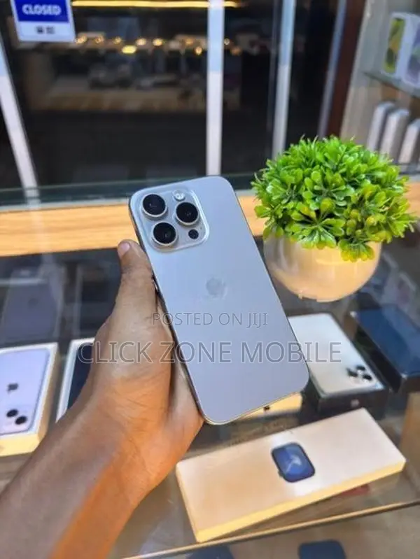 Apple iPhone 15 Pro (Used)