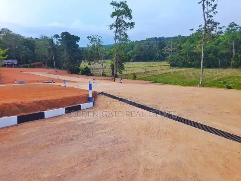 කැකණදුර පදිංචියට හොද ඉඩම