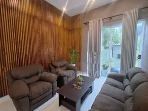 Prime Location Two Storied Luxury House for Sale in Pasyala, Nittambuw