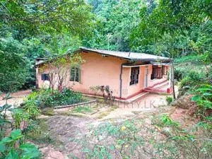 Prime Land with House for Sale – Galagedara (Facing Main Road)