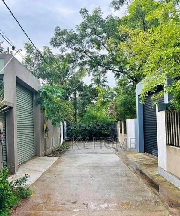 තට්ටු දෙකෙහි නිවසක් විකිනීමට කදාන - බොල්ලත