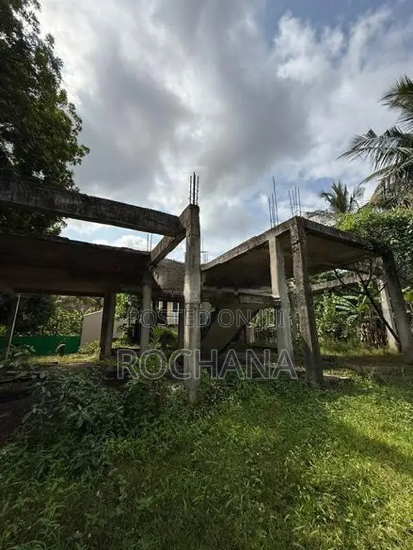 Land for Sale Kurunegala Lake Round