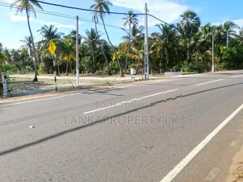 Prime Land for Sale Opposite Thalawila Church