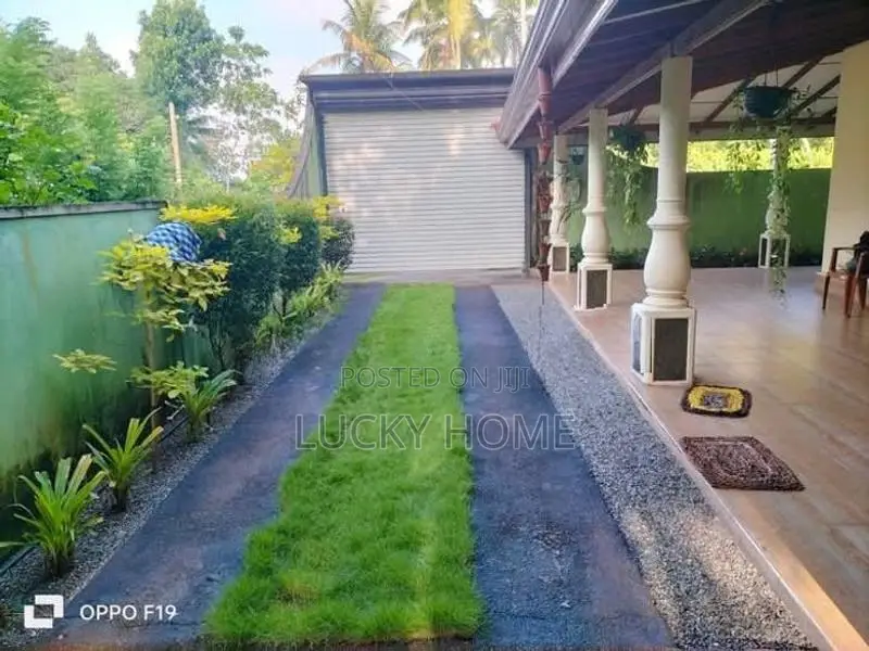 55 Perches House Sale Kadawatha