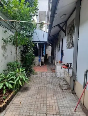 Pelawatta Pannipitiya Main Road 02 Storied House for Rent
