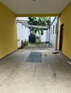 Kalubowila Sri Maha Vihara Road - 04 Bed Room House for Immediate Sale