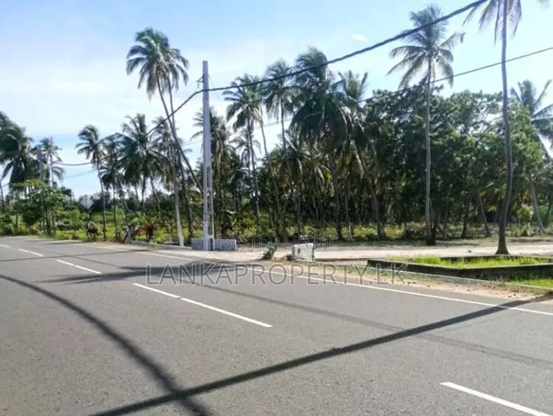 Prime Land for Sale Opposite Thalawila Church
