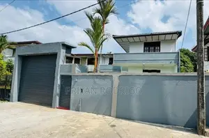 Kelaniya- Vihara Mawatha 05 Bedroom House for Immediate Sale