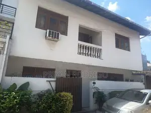 Colombo 15| 4 Room Commercial Unit on 8.7 perches of Land For Sale