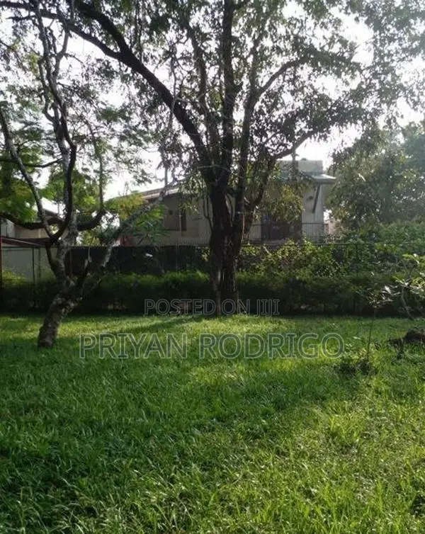 Boralesgamuwa Abeyrathna Mawatha 10 Perches of Land for Sale