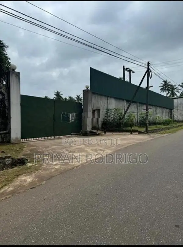 Factory for Sale In - Kuliyapitiya on 2.5 Acres of Land