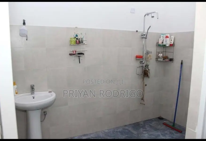 04 Bedroom House on 16 Perches of Land for Sale in Naiwala- Walpitamul