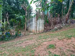 Prime Land with House for Sale – Galagedara (Facing Main Road)