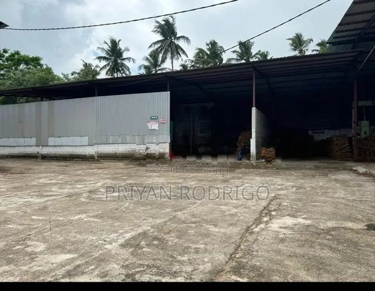 Factory for Sale In - Kuliyapitiya on 2.5 Acres of Land