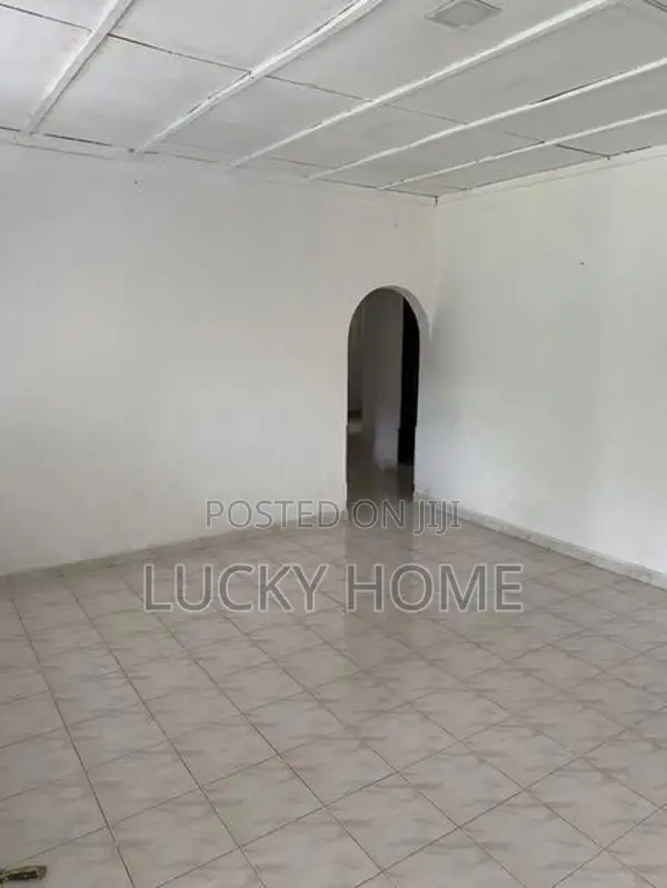 20 Perch House Sale Seeduwa - Kotugoda