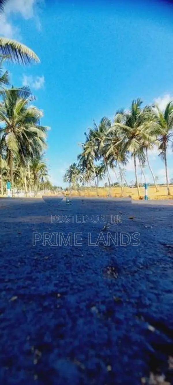 වටිනා ඉඩමක් ගොනපොල හන්දිය ආසන්නයේන්