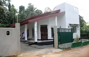 04 Bedroom House on 16 Perches of Land for Sale in Naiwala- Walpitamul