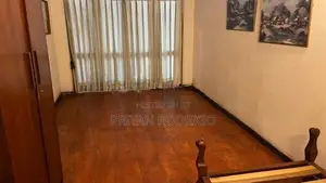 Nawala off 1st Lane 04 Bed Room House on 14.1 Perches of Land for Sale