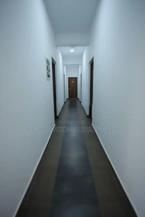 15-Room Tourist Hotel with 200-Guest Banquet Hall – Panadura