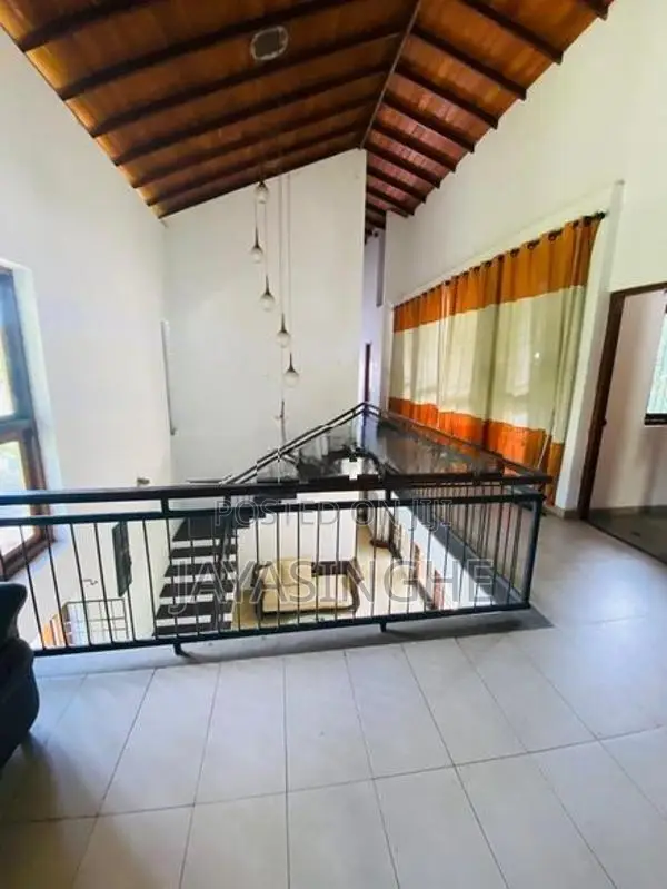 Luxurious Two-Storey Architectural House for Rent in Welivita, Kaduwel