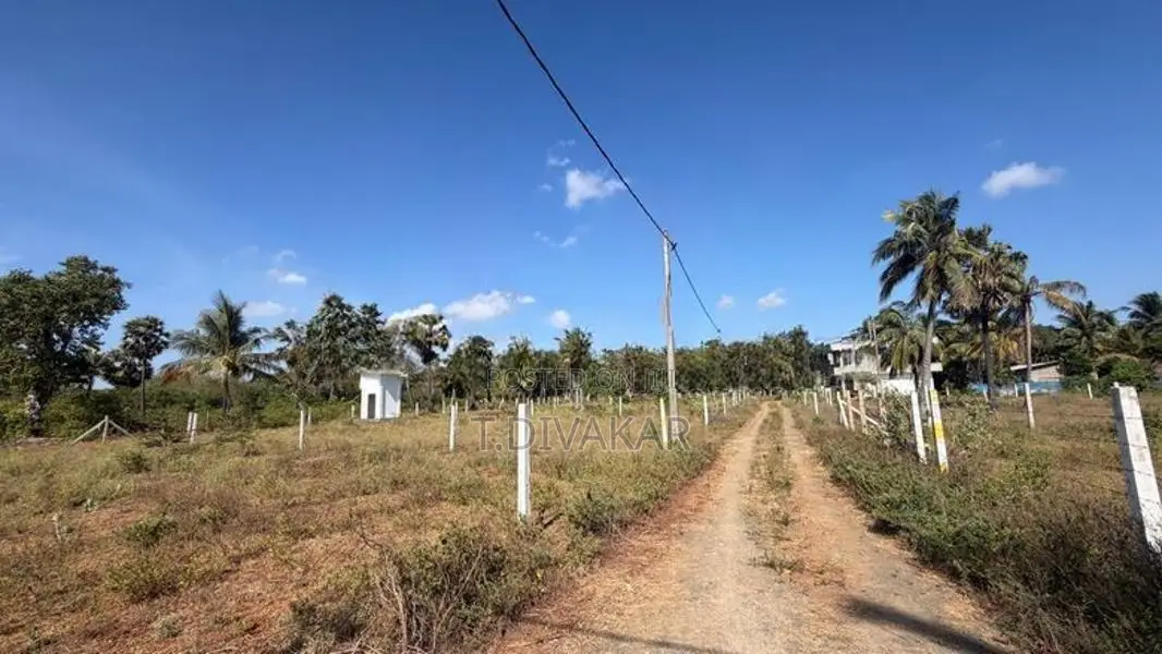 Land for Sale at Maruthanarmadam