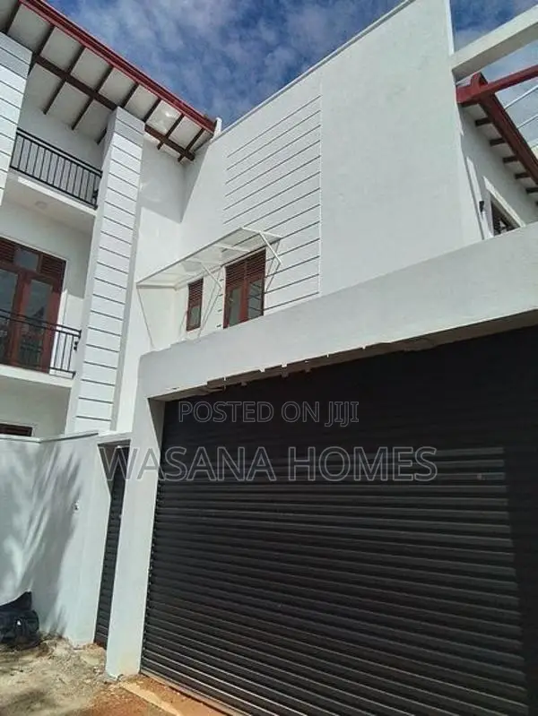 House for Sale in Pitakotte