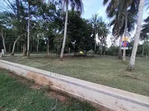 සාලියමාවත ඉඩමක් විකිණිමට ඇත