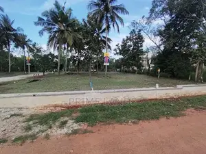 සාලියමාවත ඉඩමක් විකිණිමට ඇත