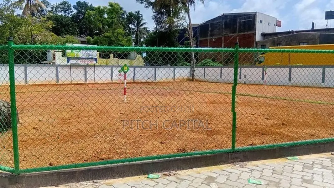 පැලවත්තේන් අගනා බිම් කොටසක්