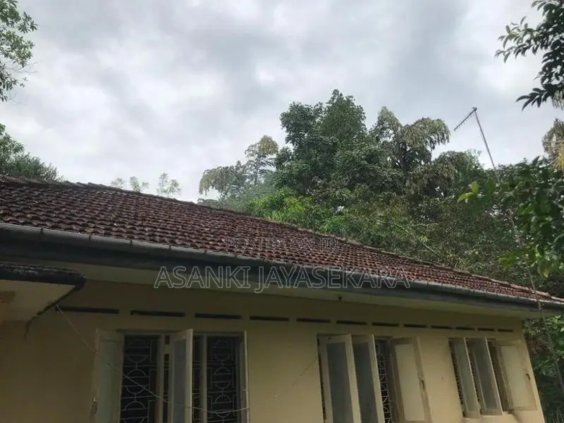 Hiniduma House For Sale
