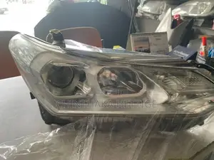 Toyota Axio 165 Head Light 595