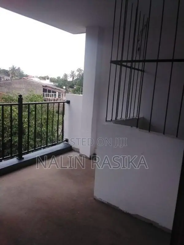 කුඩා ව්‍යාපාරයකට හෝ පදිංචියට kolonnawa