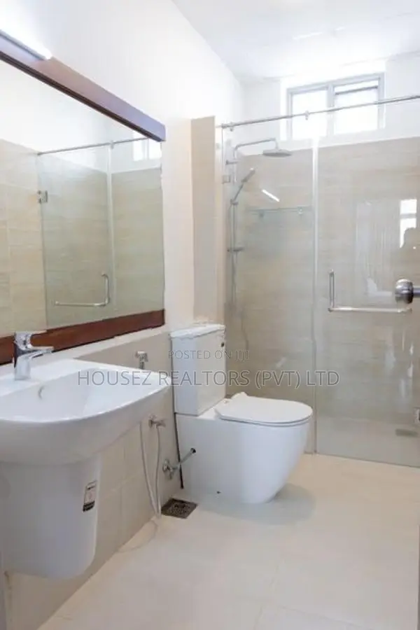 Luxury 3 Bedroom Penthouse for sale in Skyline Residencies Kotte