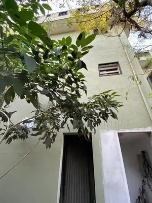 Prime Commercial Guest House in Kandy for Sale
